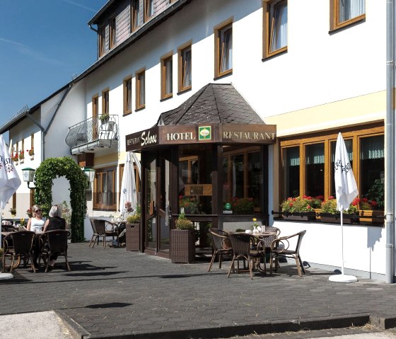 Terasse, © Hotel-Rest- Schoos Terasse, © Hotel-Rest- Schoos