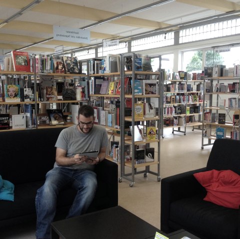 Bücherei Prüm Leseecke, © Tourist-Information Prümer Land/Zentralbücherei Prüm Bücherei Prüm Leseecke, © Tourist-Information Prümer Land/Zentralbücherei Prüm