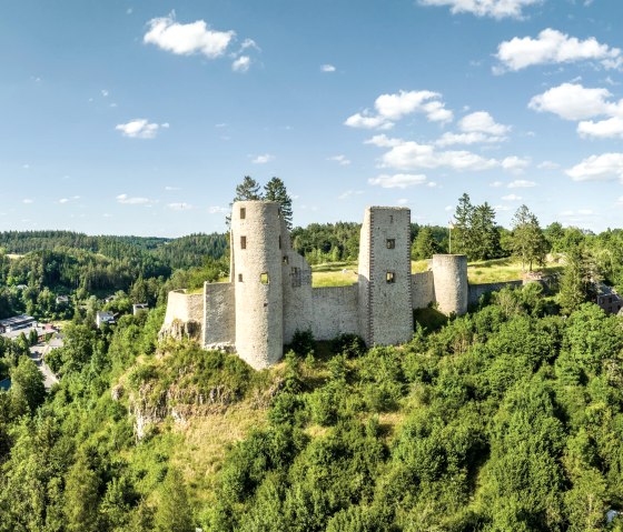 Burg Schönecken, © Tourist-Information Prümer Land/ ET GmbH Burg Schönecken, © Tourist-Information Prümer Land/ ET GmbH