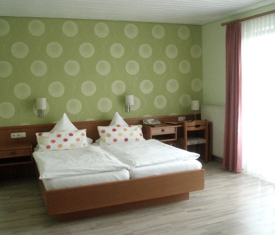 Zimmer 15, 1 Etage mit Balkon Zimmer 15, 1 Etage mit Balkon