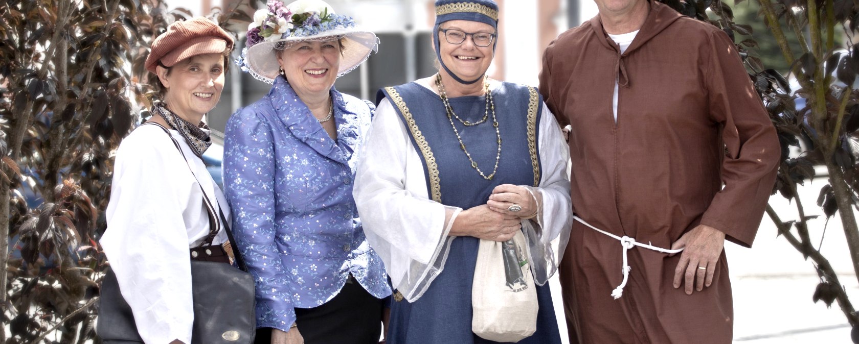 Die Gästeführer der Stadt Prüm, © Tourist-Information Prümer Land u. PM Studios Die Gästeführer der Stadt Prüm, © Tourist-Information Prümer Land u. PM Studios