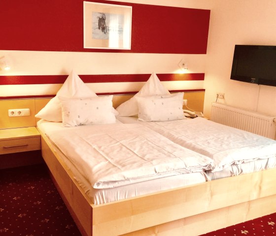 Zimmer Nr 28, 2 Etage mit Balkon zum Garten Zimmer Nr 28, 2 Etage mit Balkon zum Garten