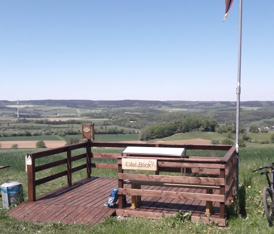 Vue sur l'Eilfe Am Apert pr&egrave;s de B&uuml;desheim, &copy; Tourist-Information Pr&uuml;mer Land Elke Dahm