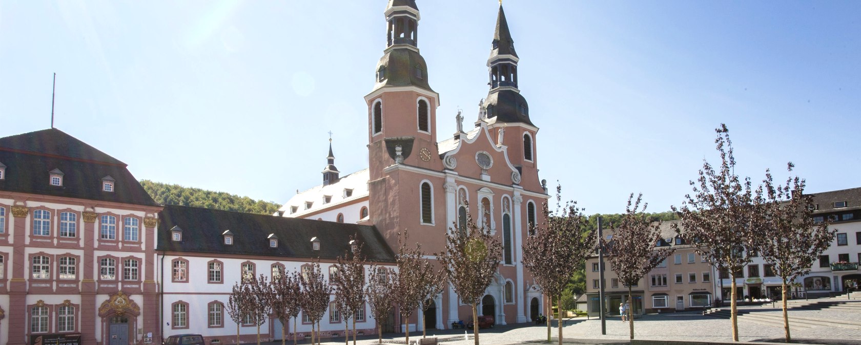 Basilika Prüm mit ehemaliger Abtei, Hahnplatz, © Tourist-Information Prümer Land