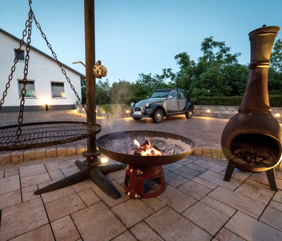 2025_07_16-19_Backhaus_Nacht_4_Zensiert