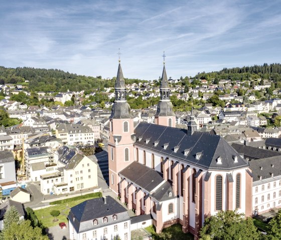 Blick auf Prüm mit St. Salvator Basilika, © Eifel Tourismus GmbH