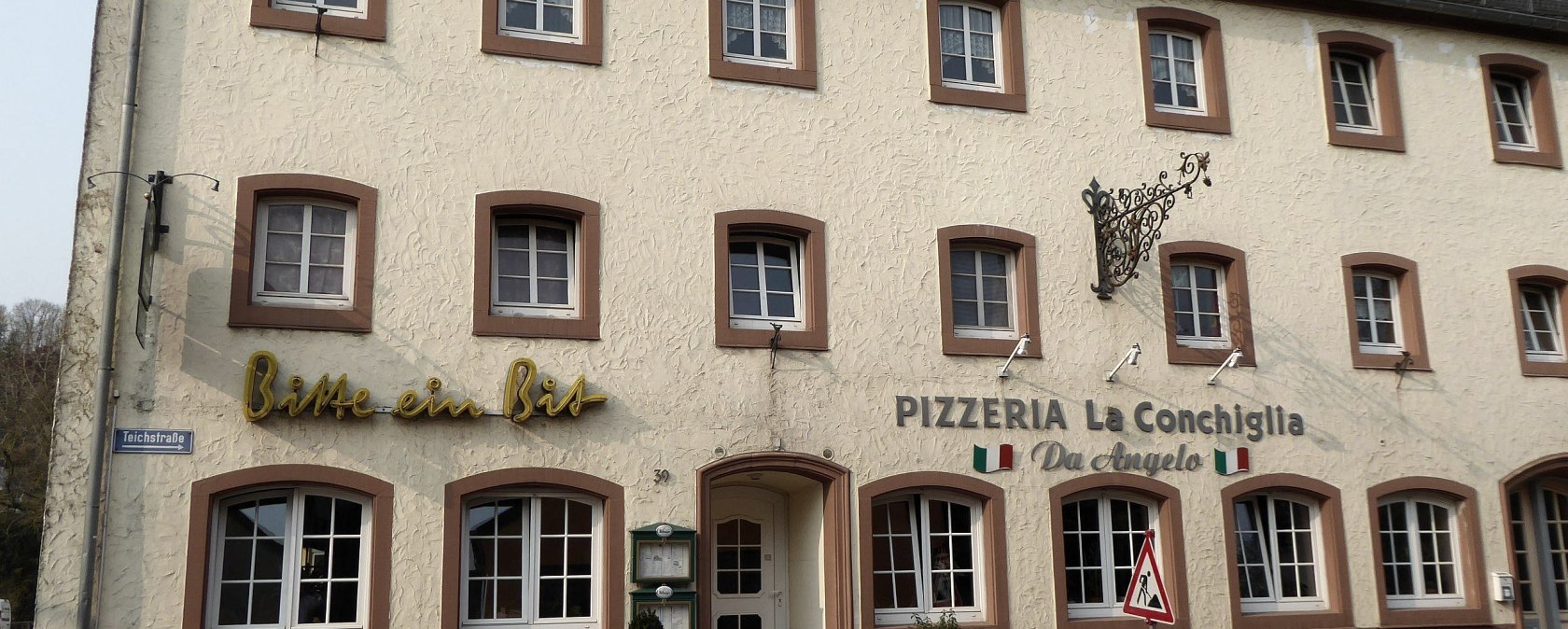 Pizzeria in Sch&ouml;necken, &copy; Tourist-Information Pr&uuml;mer Land