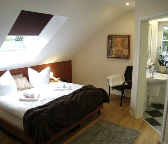 Bedroom (In the loam)