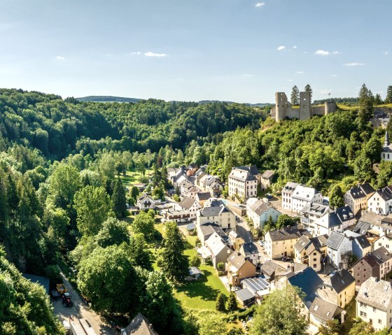 Burg Schönecken, © Eifel Tourismus GmbH, Dominik Ketz.jpg