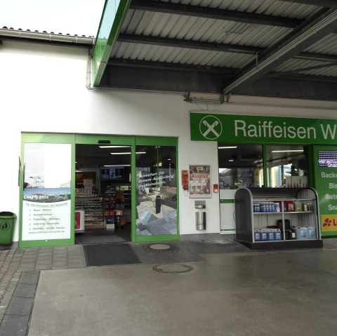 Raiba Tankstelle Pr&uuml;m, &copy; Tourist-Information Pr&uuml;mer Land