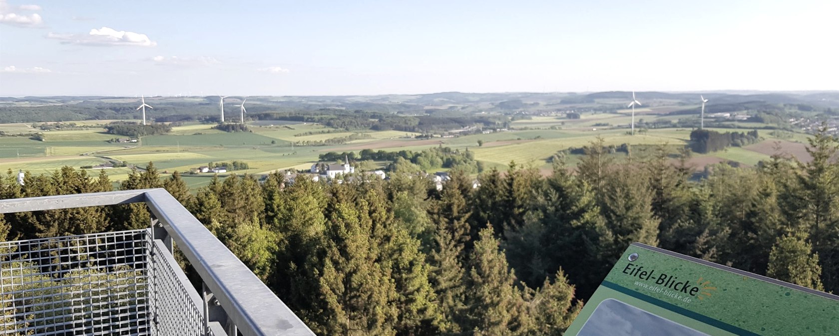 Eifel-Blick Weinsheim "Zur Hardt" Aussichtsturm, © Tourist-Information Prümer Land