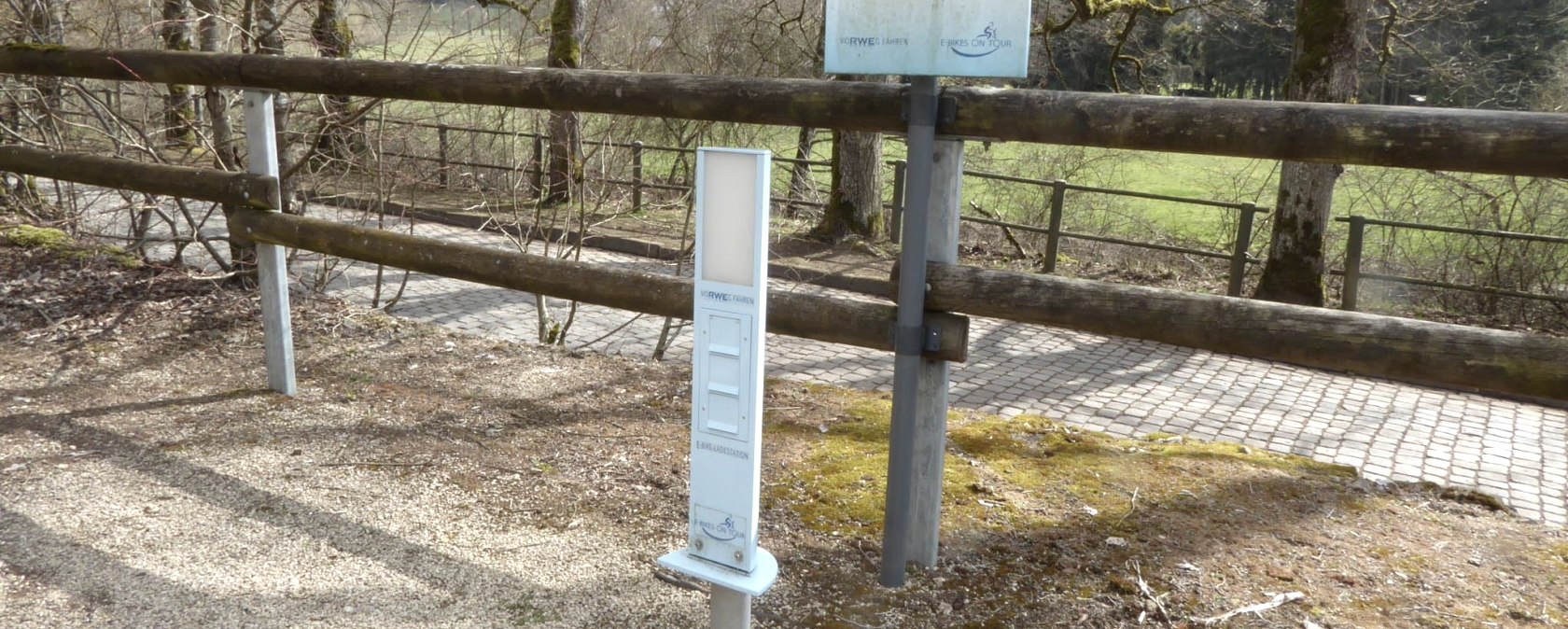 e-bike-ladestation Pronsfeld am alten Bahnhof, © Tourist-Information Prümer Land