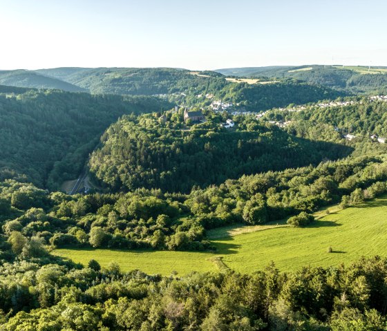 Vue sur la boucle de la Kyll autour de Kyllburg, &copy; Eifel Tourismus GmbH, Dominik Ketz